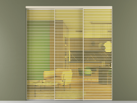 Алюминевая перегородка vn3_07_ Алюминий бежево-серый Прозрачное жёлтое стекло, триплекс, 6мм. Цвет Алюминий бежево-серый. Материал Алюминий в эмали. Коллекция Перегородка Formato внутри проёма 3 створки с синхронным механизмом. Картинка.